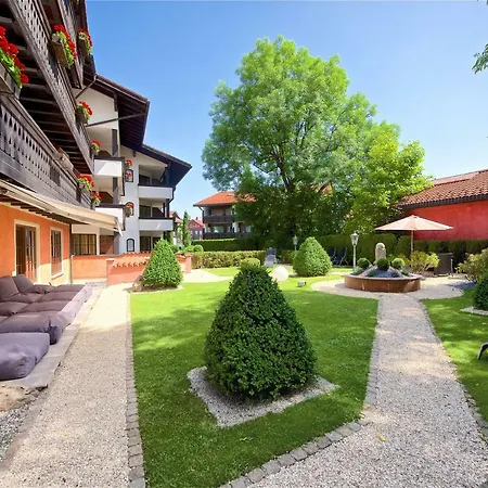 Hirsch Hotel