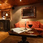 Hirsch Hotel