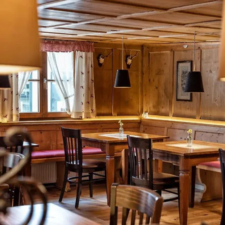 Hotel Hirsch 4*