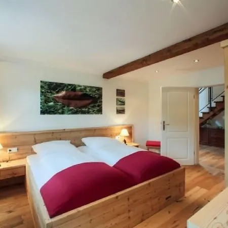 Otel Hirsch 4*