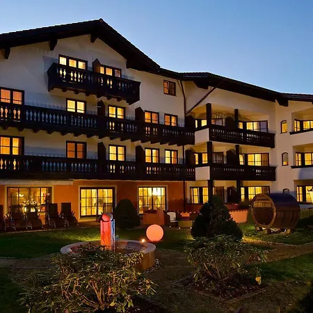 Hirsch Hotel 4*