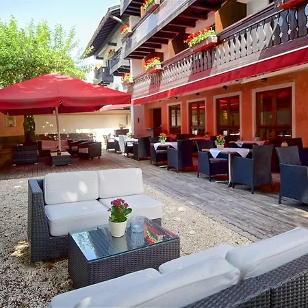 Hirsch Hotel