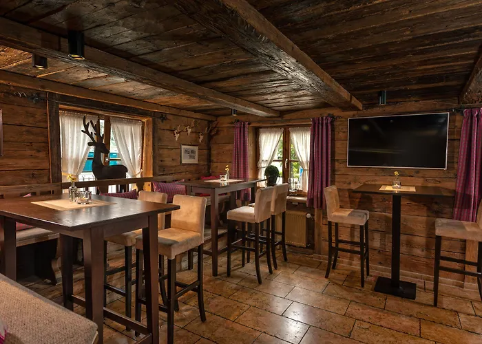 Hotel Hirsch 4*